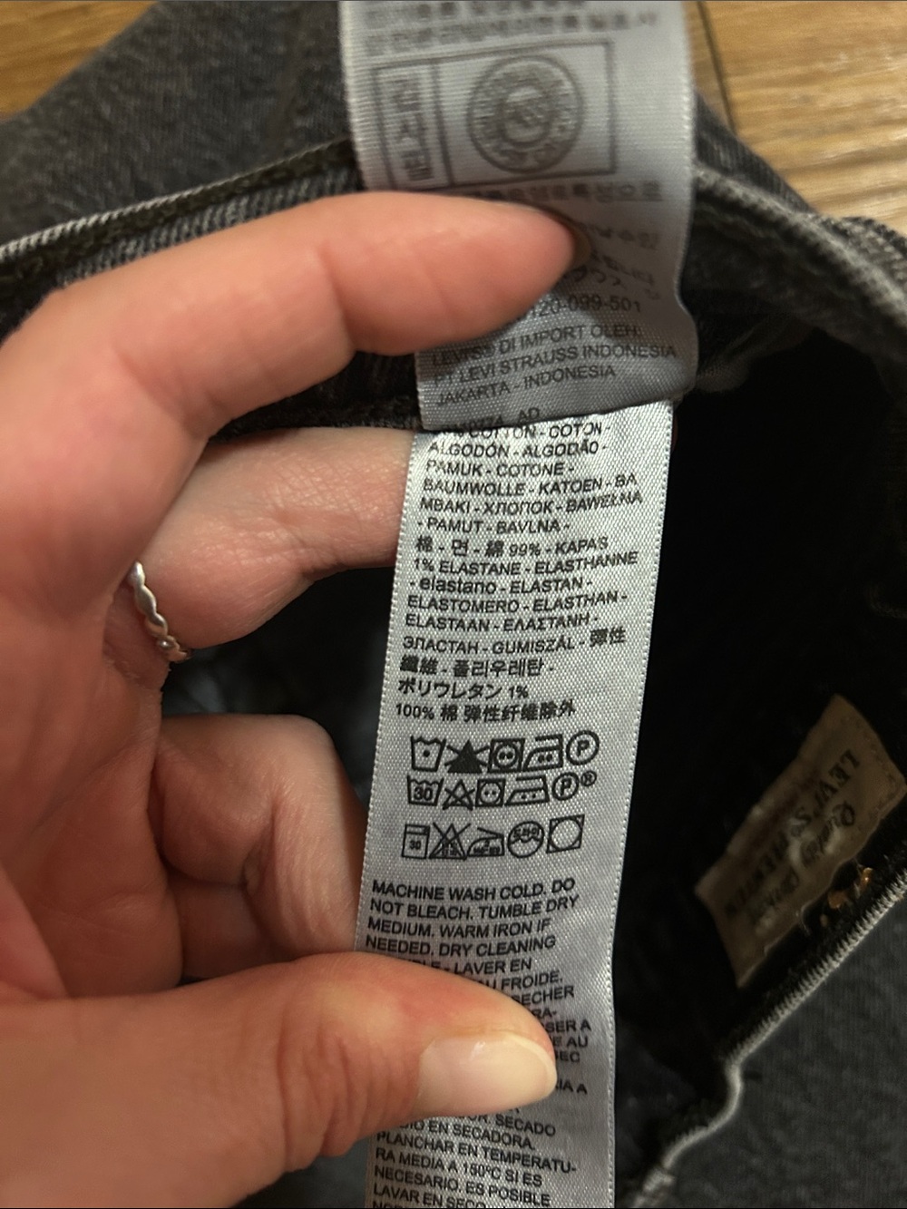 Levis ribcage denim - Picture 7 of 7